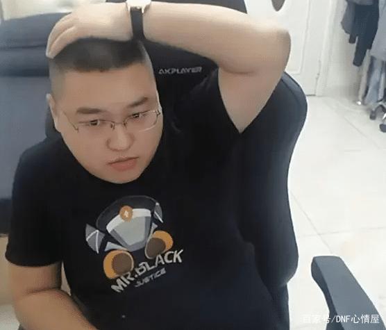 玩地下城私服一点开商城就卡了 玩地下城私服一点开商城就卡了